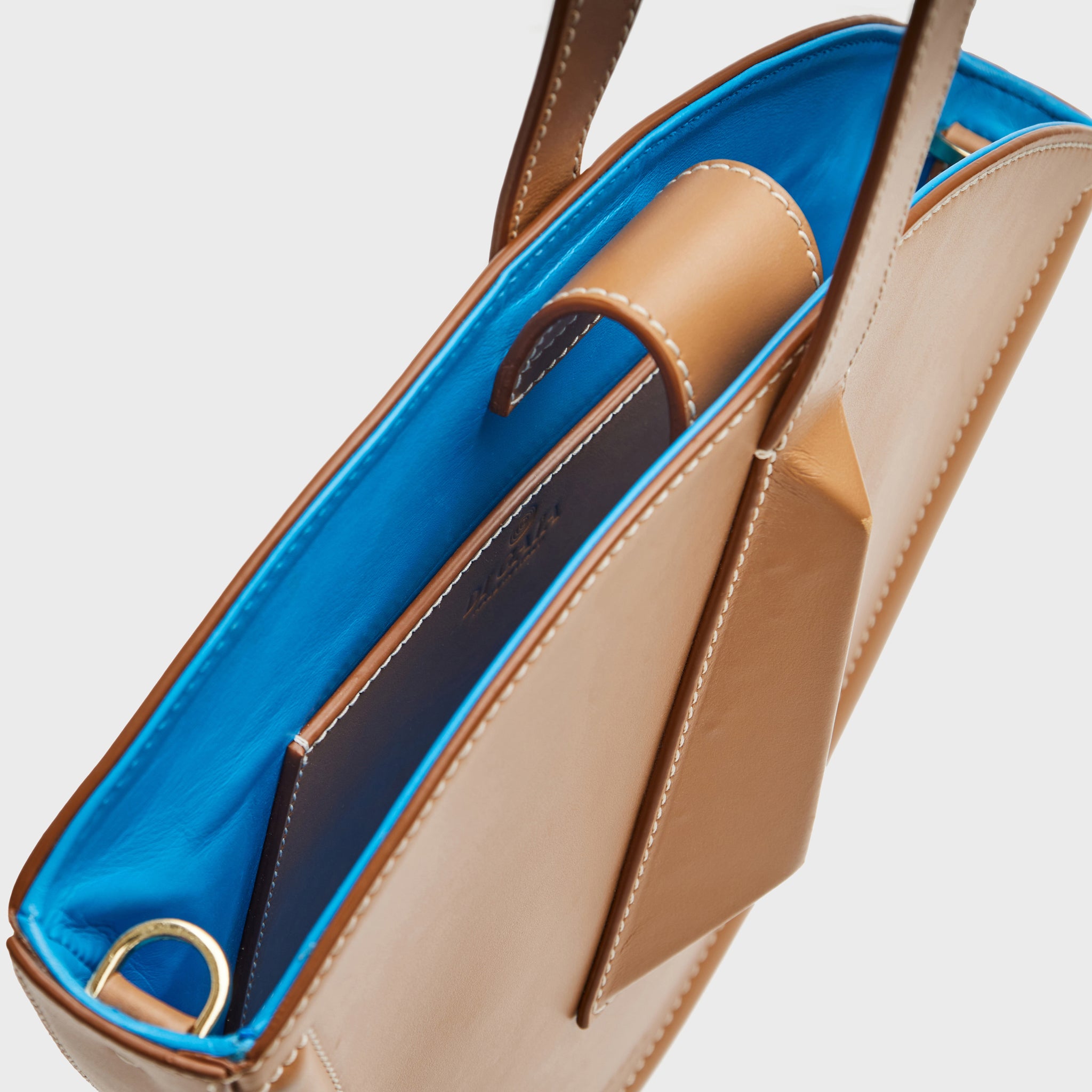 LA TÊTE LEATHER BAG