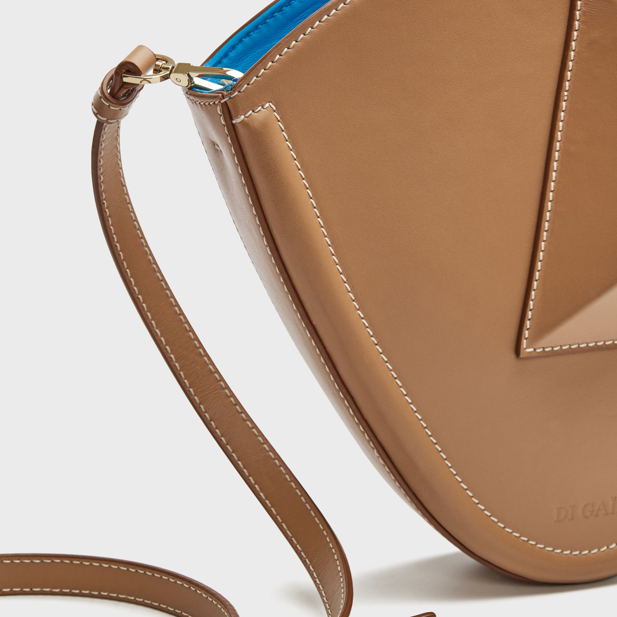 LA TÊTE LEATHER BAG