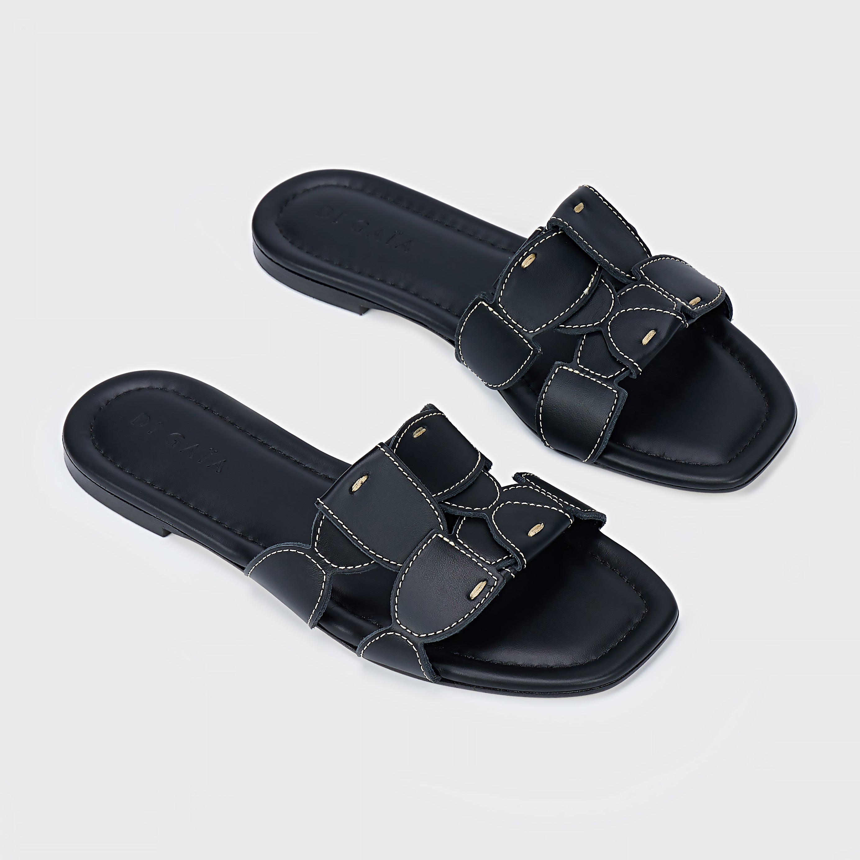 TOTEM LEATHER BLACK