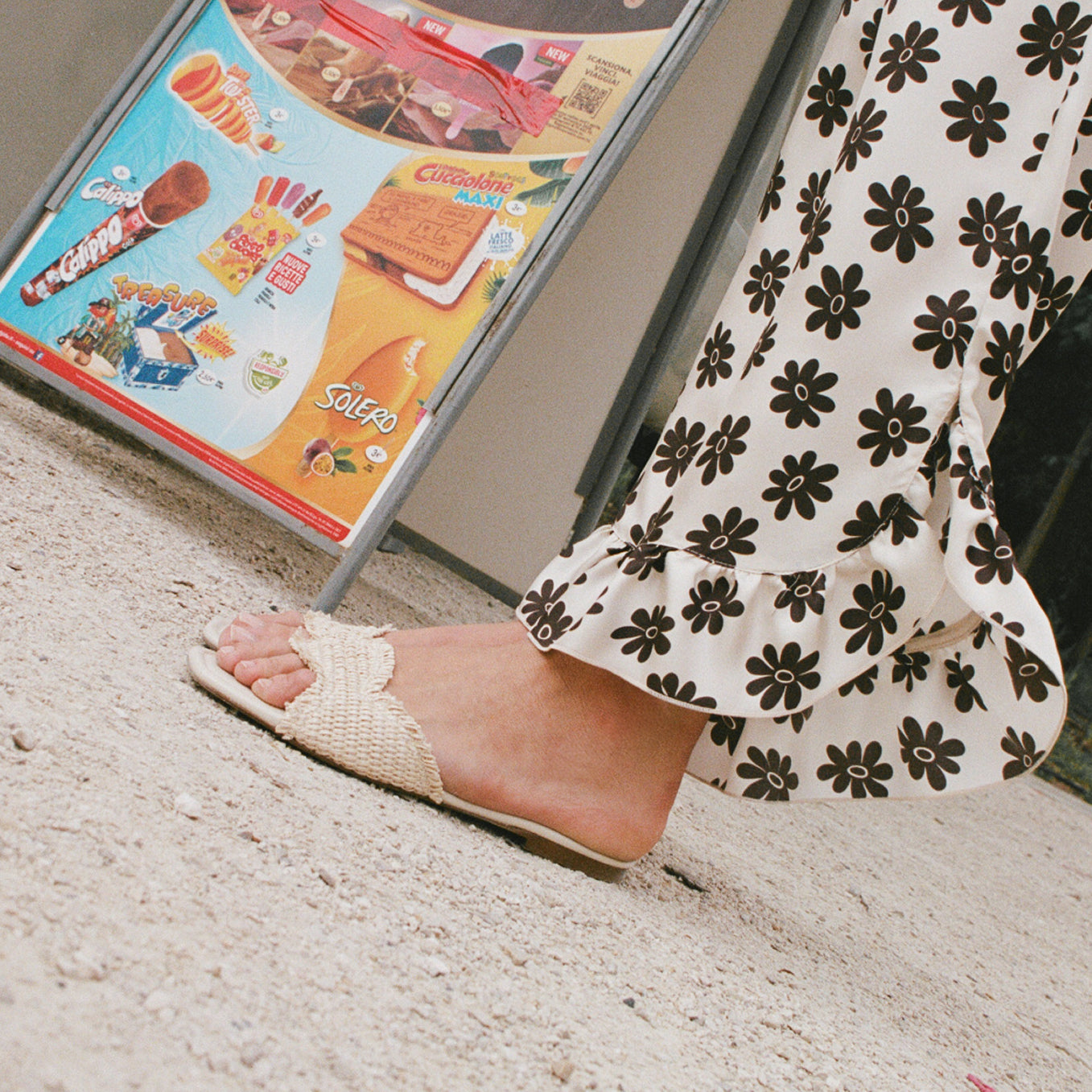 LUCIA RAFFIA SANDALS