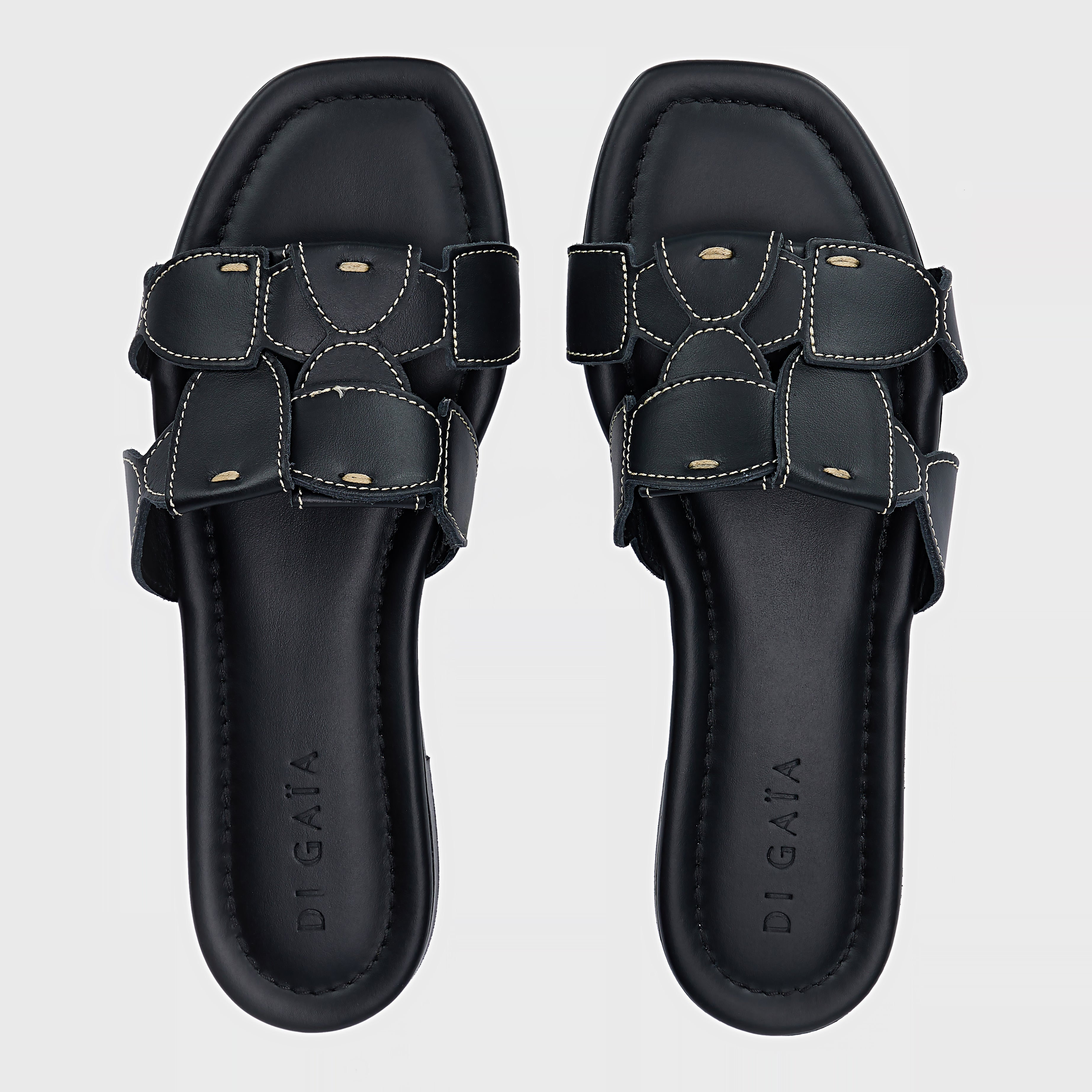 TOTEM LEATHER BLACK
