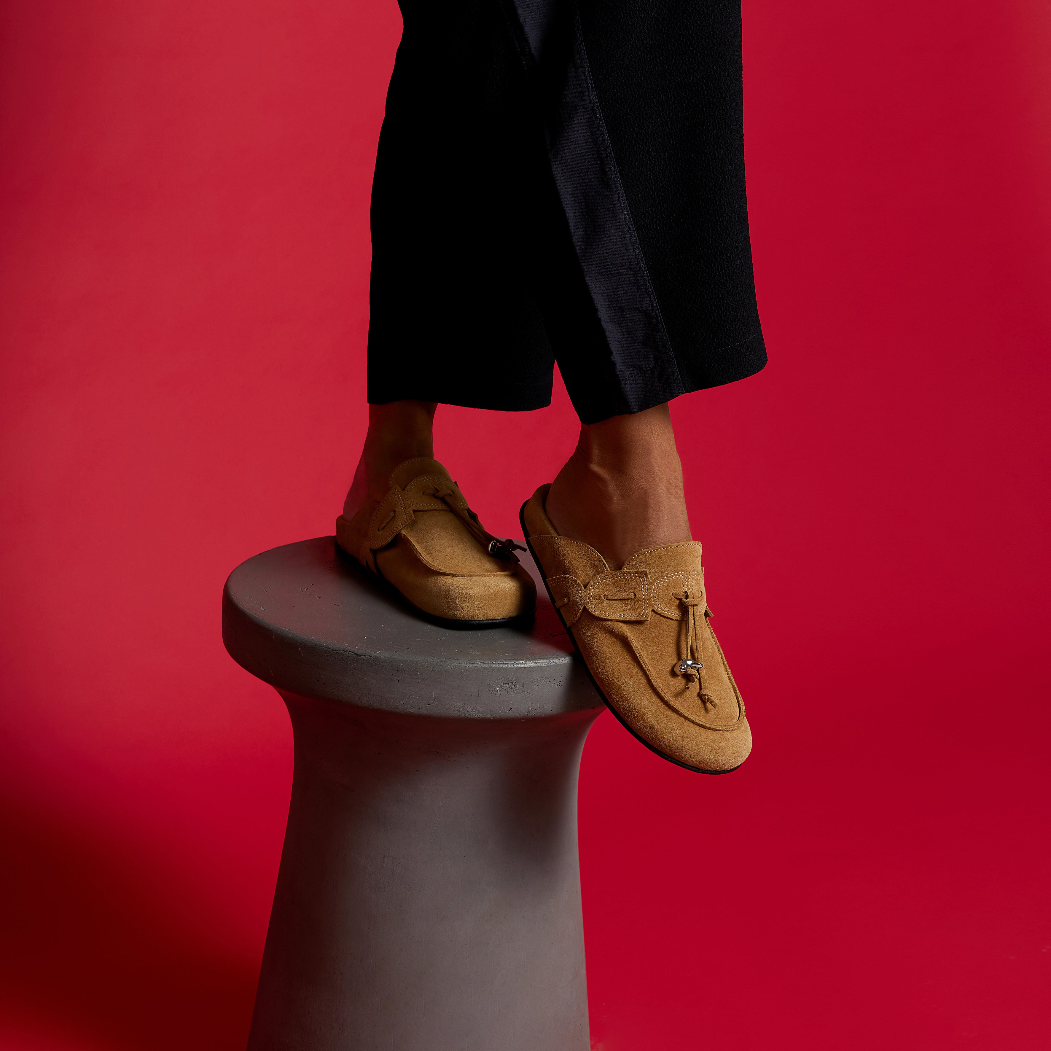BO SUEDE TASSEL MULES
